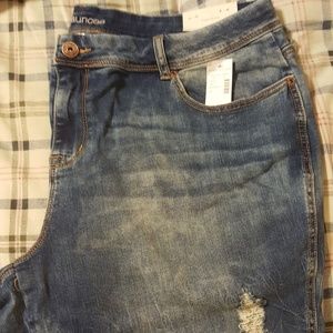 Maurices size 22 cropped jeans